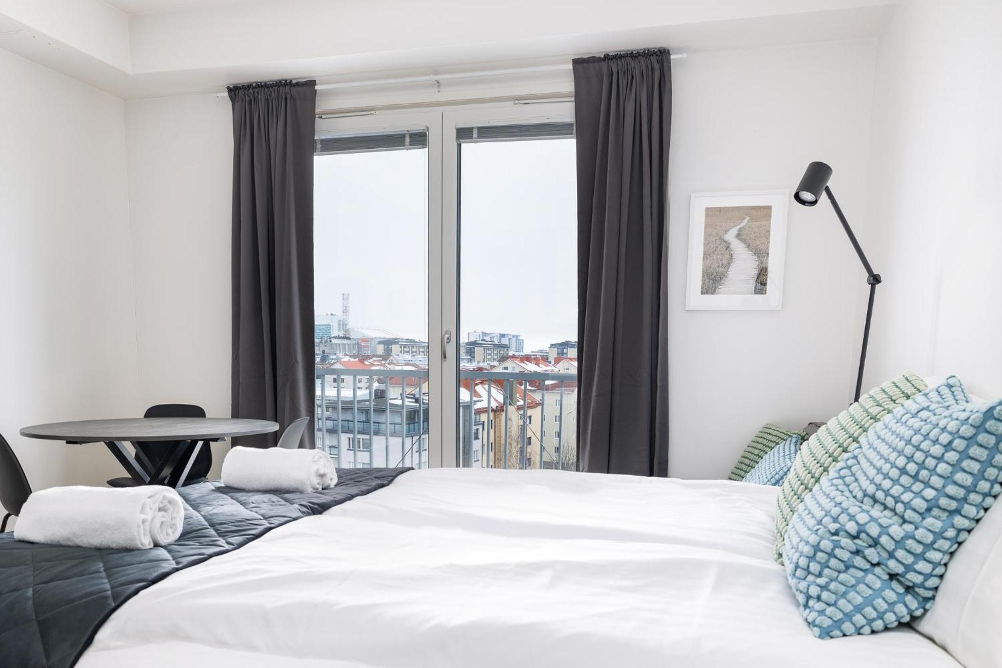 Uleabo Bright Top Floor Studio Oulu Buitenkant foto